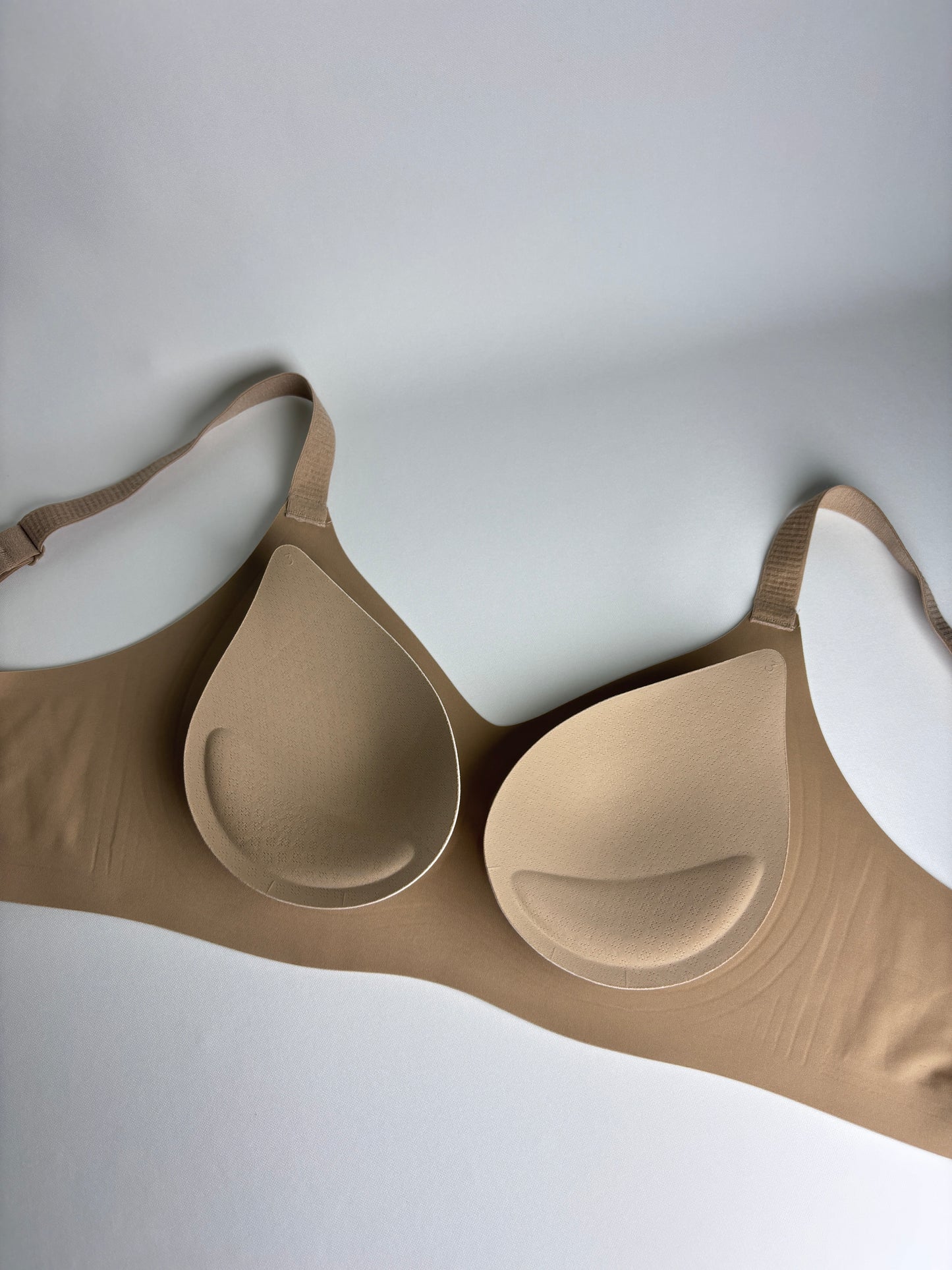 Breathable Seamless Bra with Push-Up Design