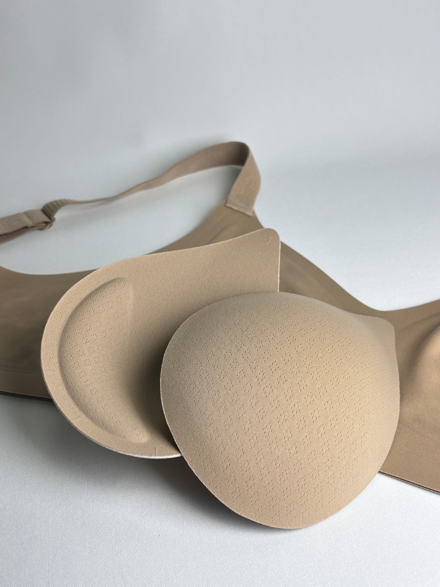 Breathable Seamless Bra with Push-Up Design